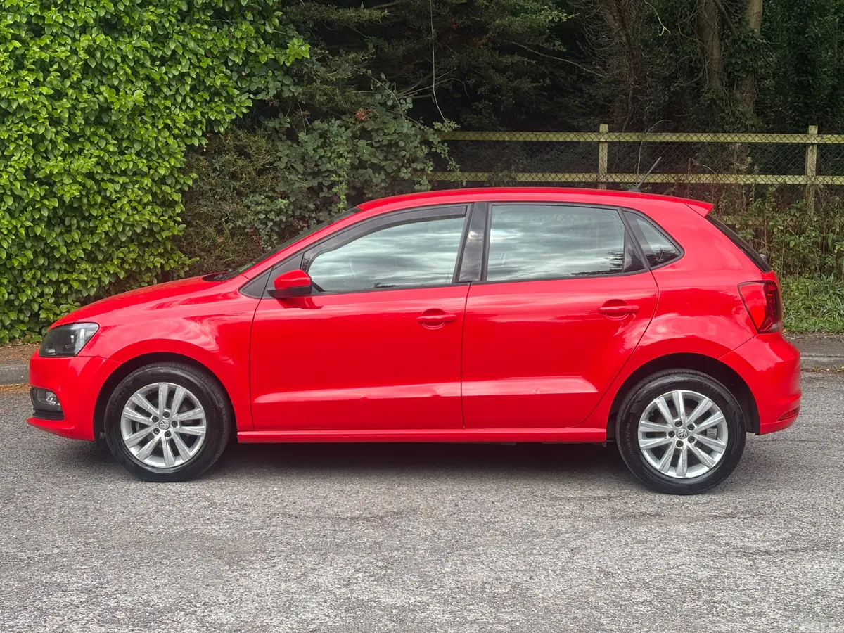 Volkswagen Polo Hatchback, Petrol, 2016, Red