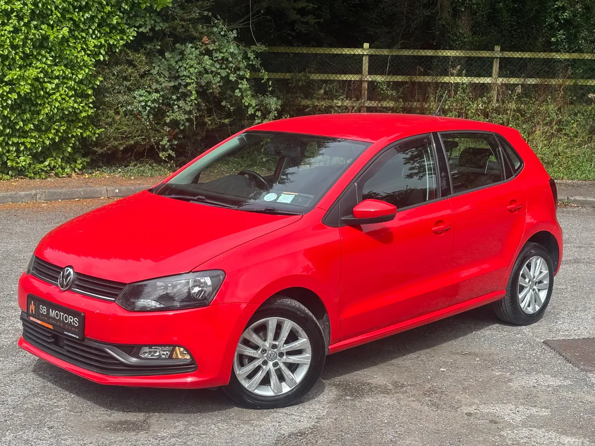 Volkswagen Polo Hatchback, Petrol, 2016, Red