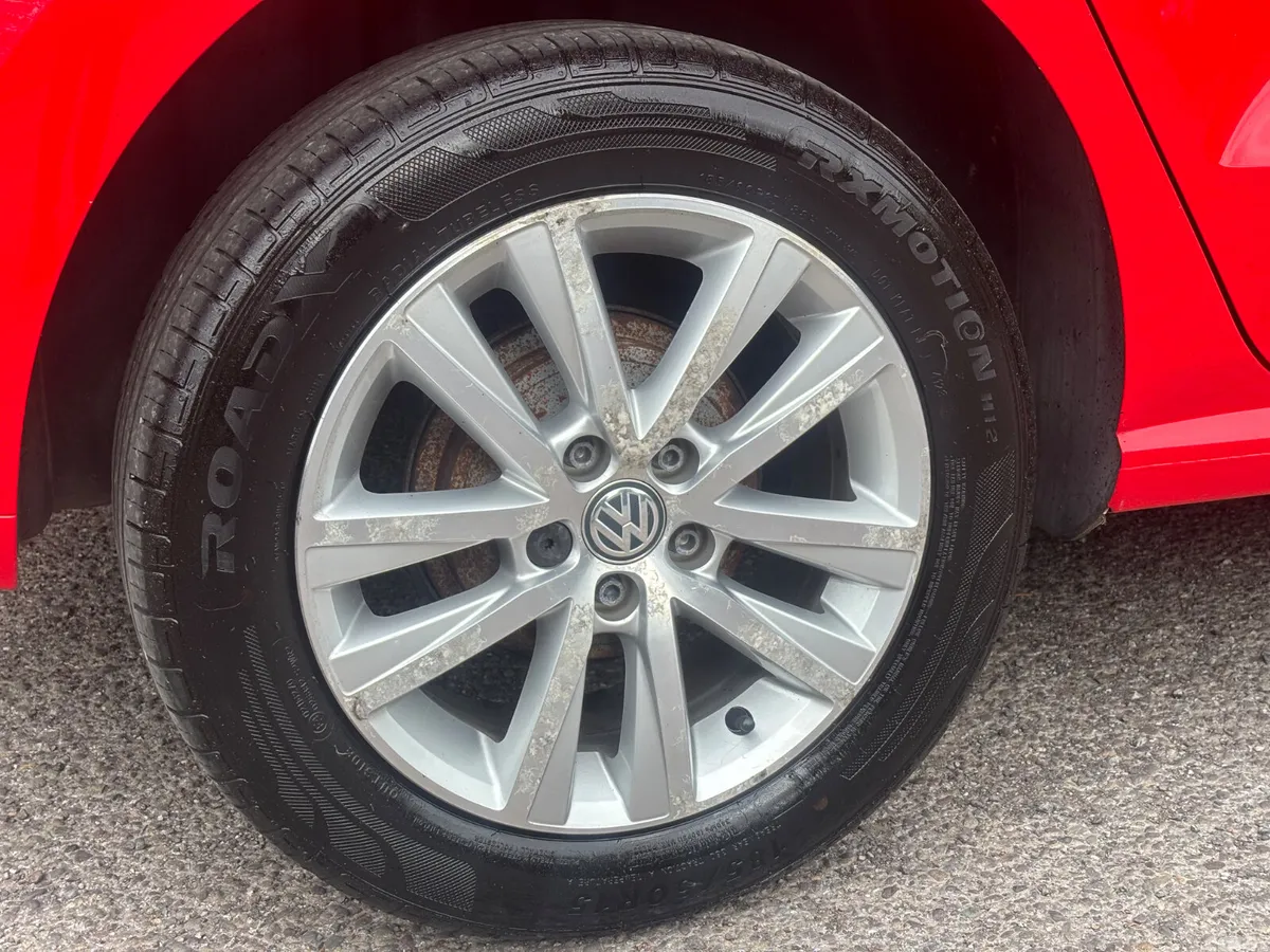 Volkswagen Polo Hatchback, Petrol, 2016, Red