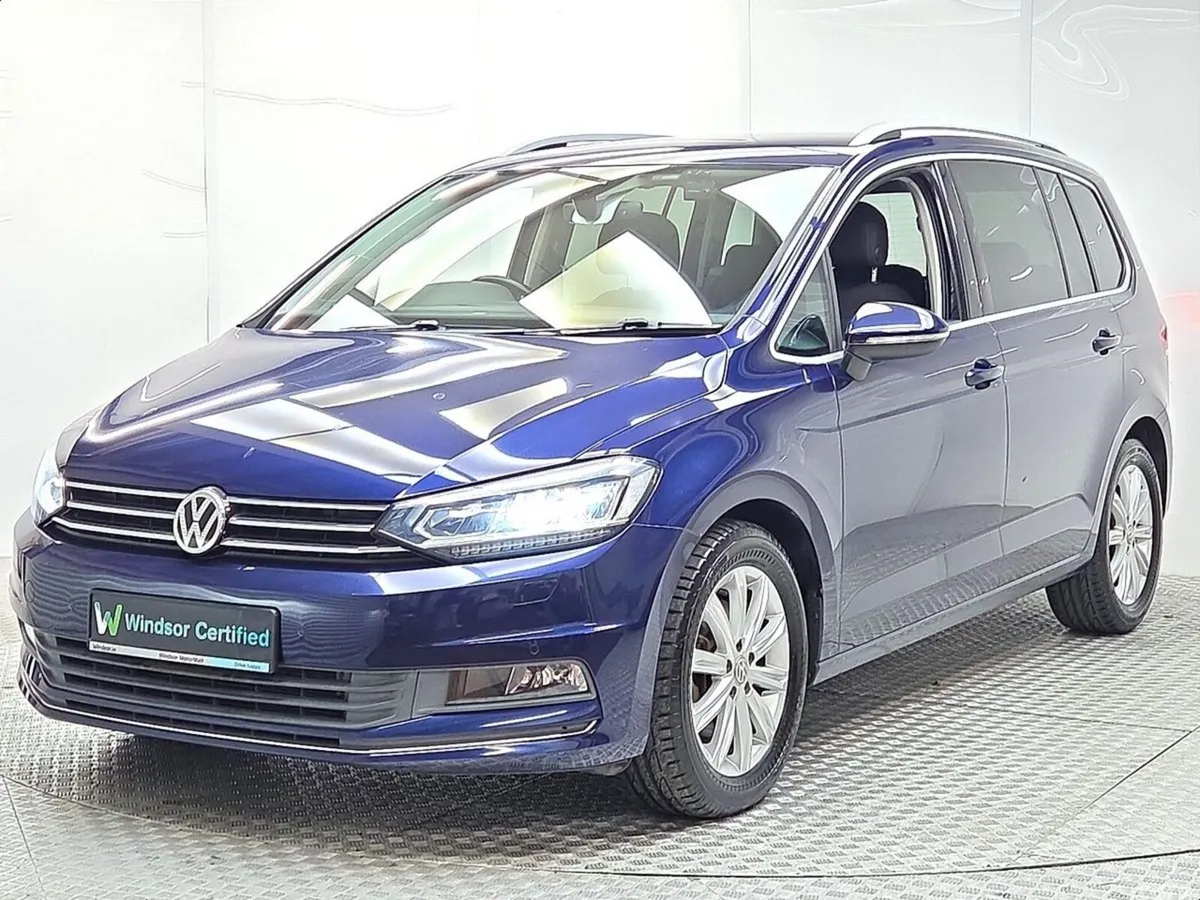 Volkswagen Touran MPV, Petrol, 2018, Blue