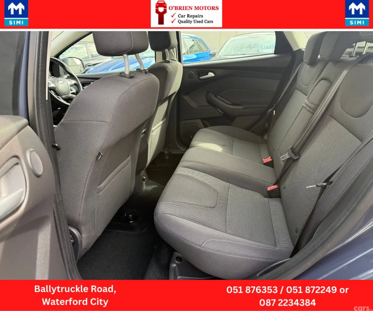 Ford Focus Hatchback, Petrol, 2013, Grey