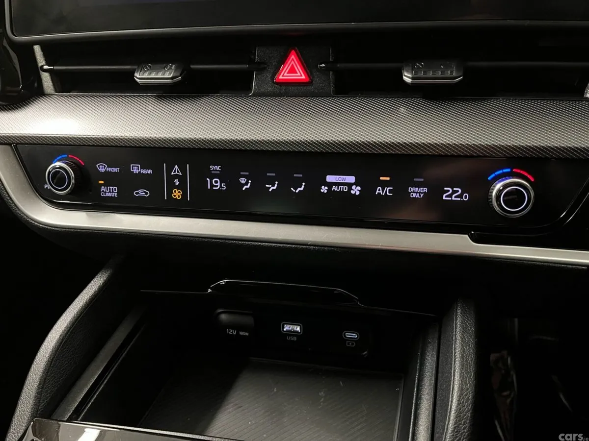 Kia Sportage SUV, Petrol Plug-in Hybrid, 2023, Grey