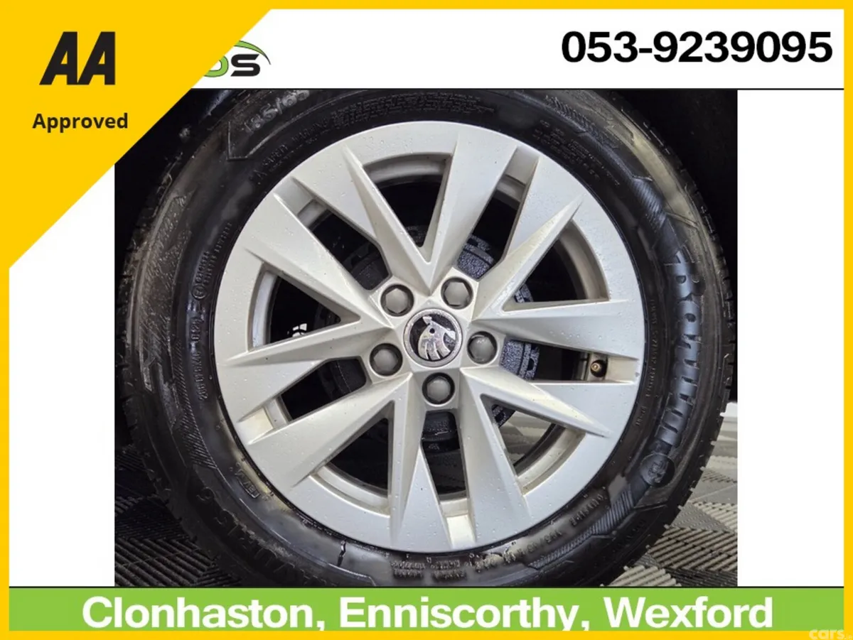 Skoda Fabia Hatchback, Petrol, 2023, Grey