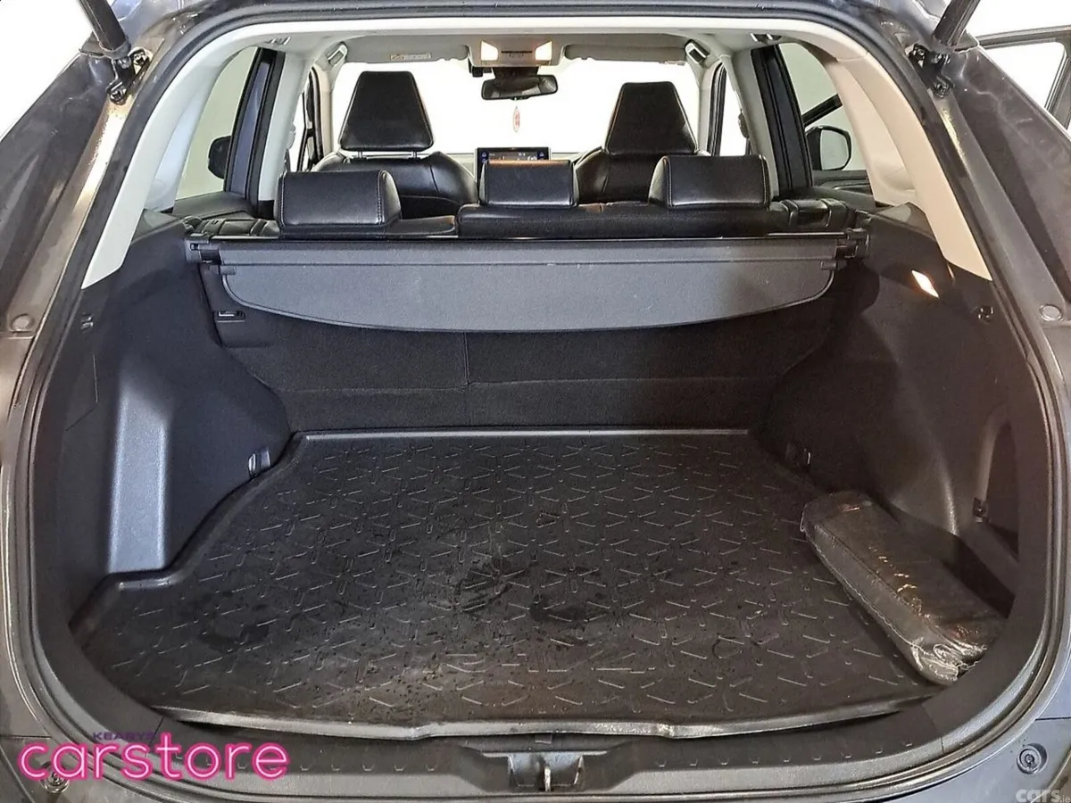 Toyota RAV4 SUV, Petrol Hybrid, 2022, Grey