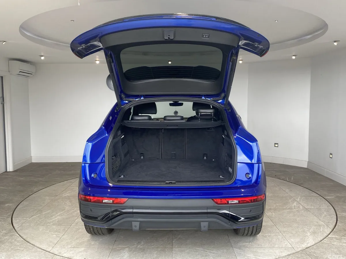 Audi Q5 SUV, Petrol Hybrid, 2023, Blue
