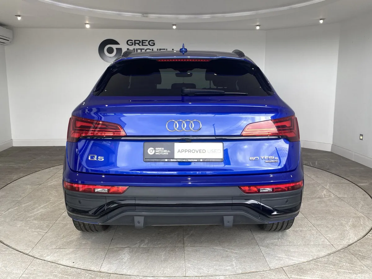 Audi Q5 SUV, Petrol Hybrid, 2023, Blue