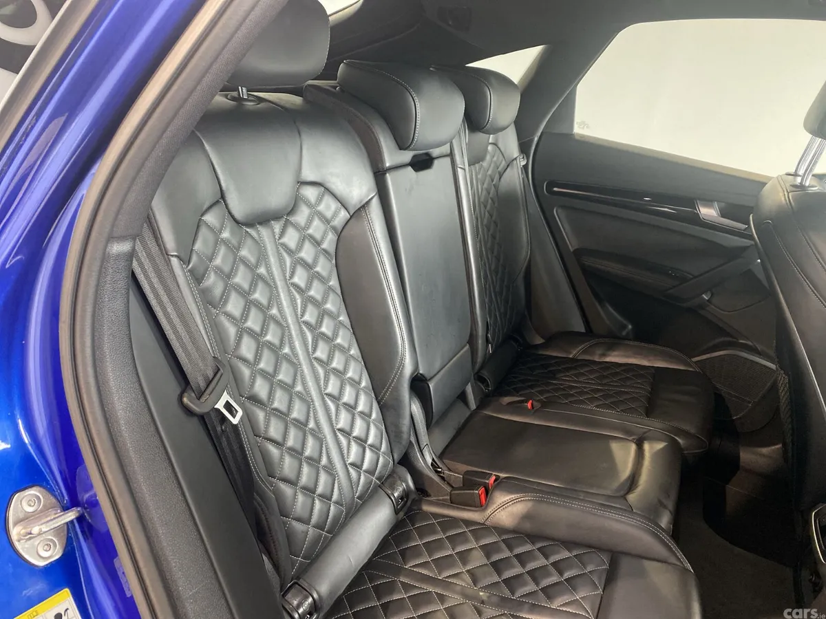 Audi Q5 SUV, Petrol Hybrid, 2023, Blue