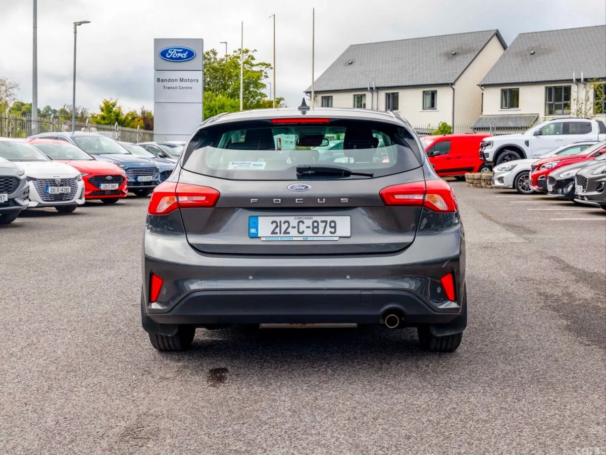 Ford Focus Hatchback, Diesel, 2021, Grey