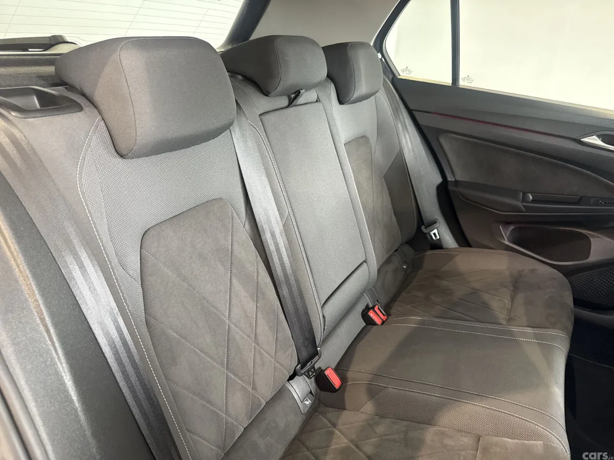 Volkswagen Golf Hatchback, Diesel, 2022, Grey