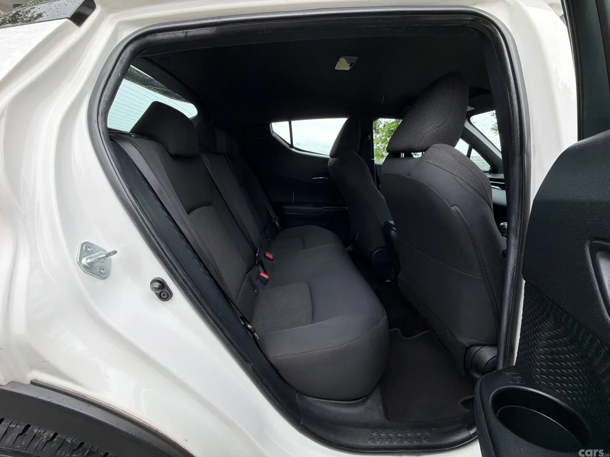 Toyota C-HR Hatchback, Petrol, 2017, White