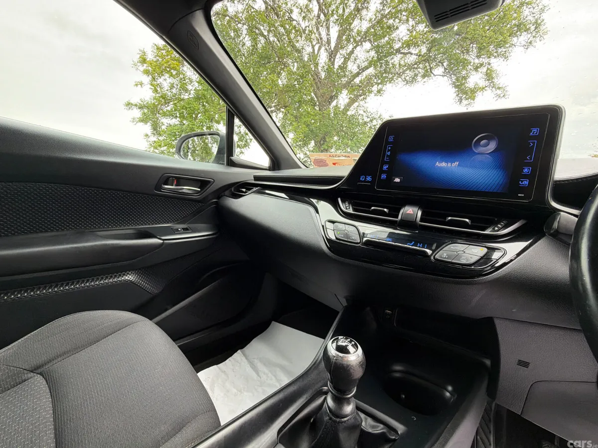 Toyota C-HR Hatchback, Petrol, 2017, White