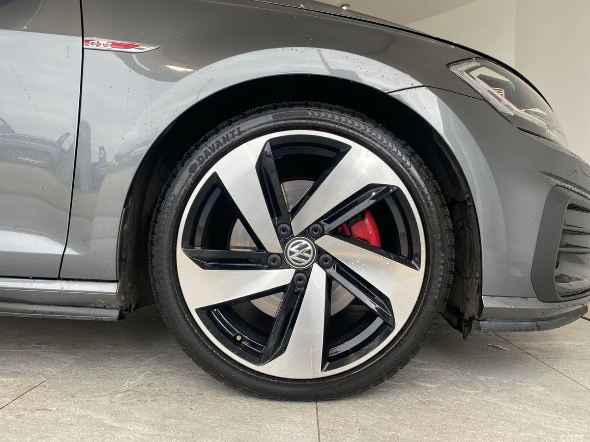 Volkswagen Golf Hatchback, Petrol, 2018, Grey
