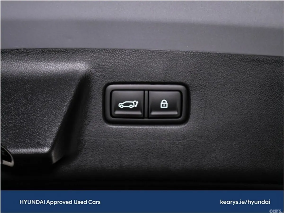 Hyundai Santa Fe MPV, Petrol Plug-in Hybrid, 2026, Silver