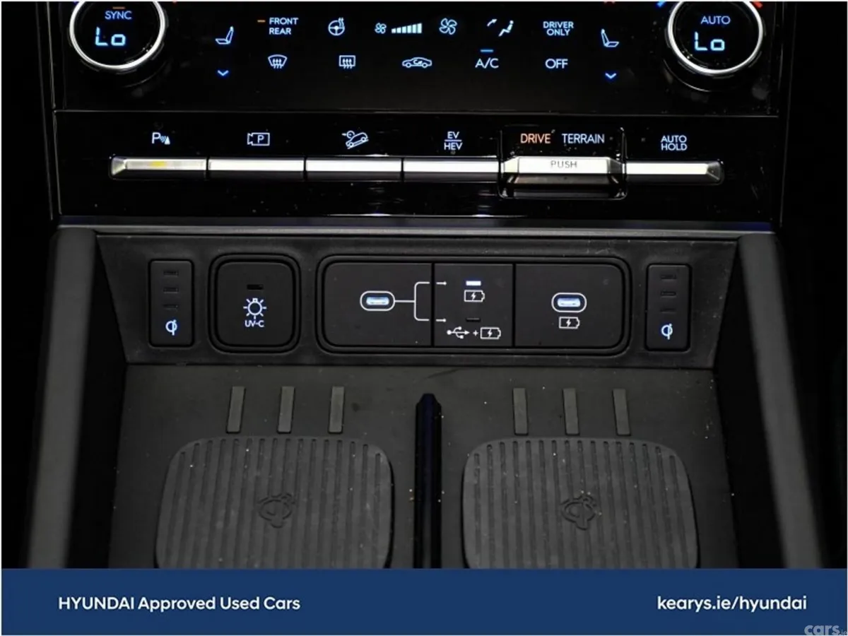 Hyundai Santa Fe MPV, Petrol Plug-in Hybrid, 2026, Silver