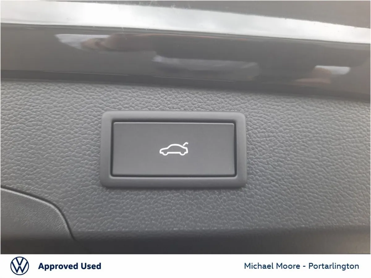 Volkswagen Passat Estate, Diesel, 2026, Black