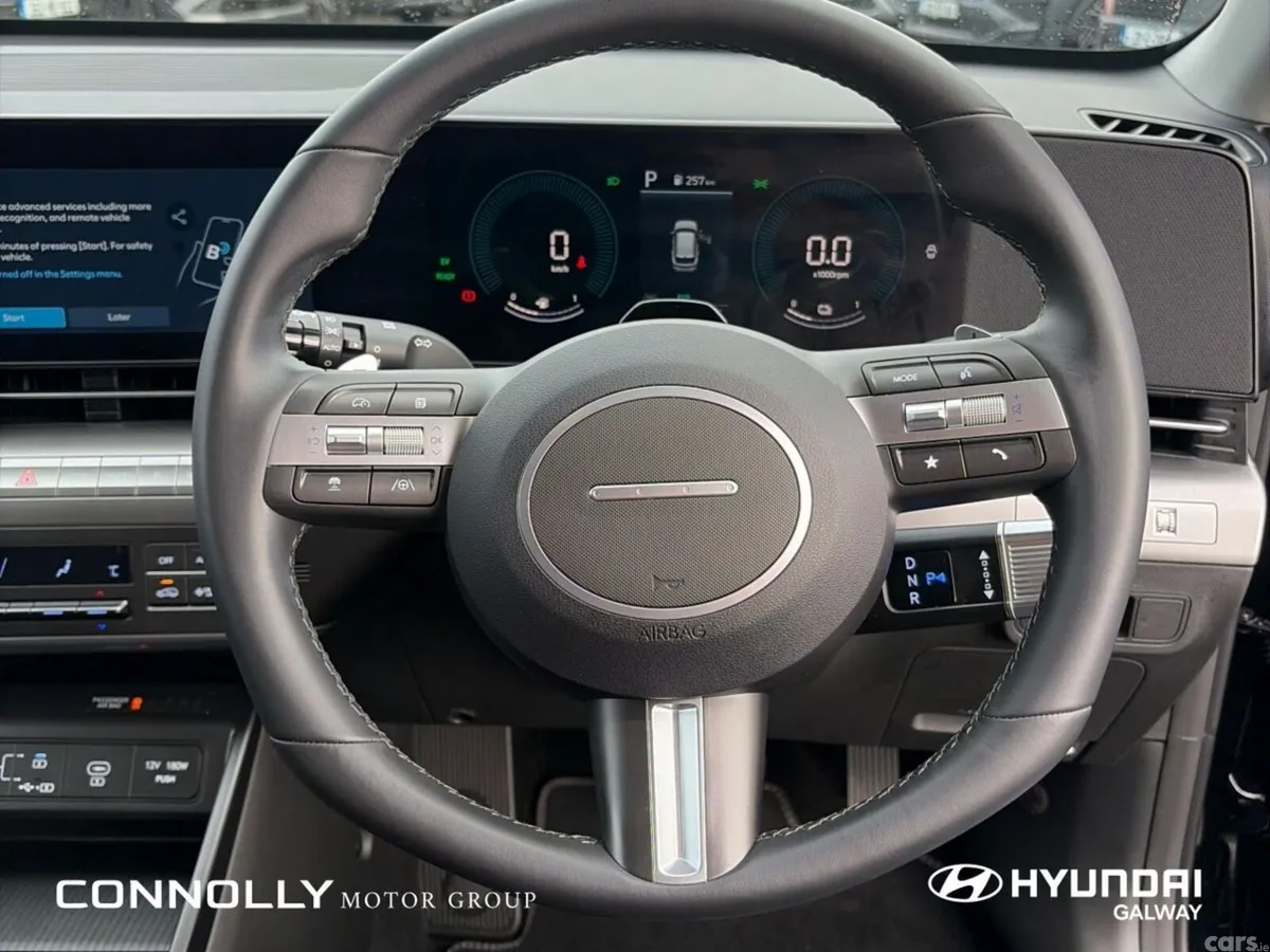 Hyundai KONA MPV, Petrol, 2025, Black