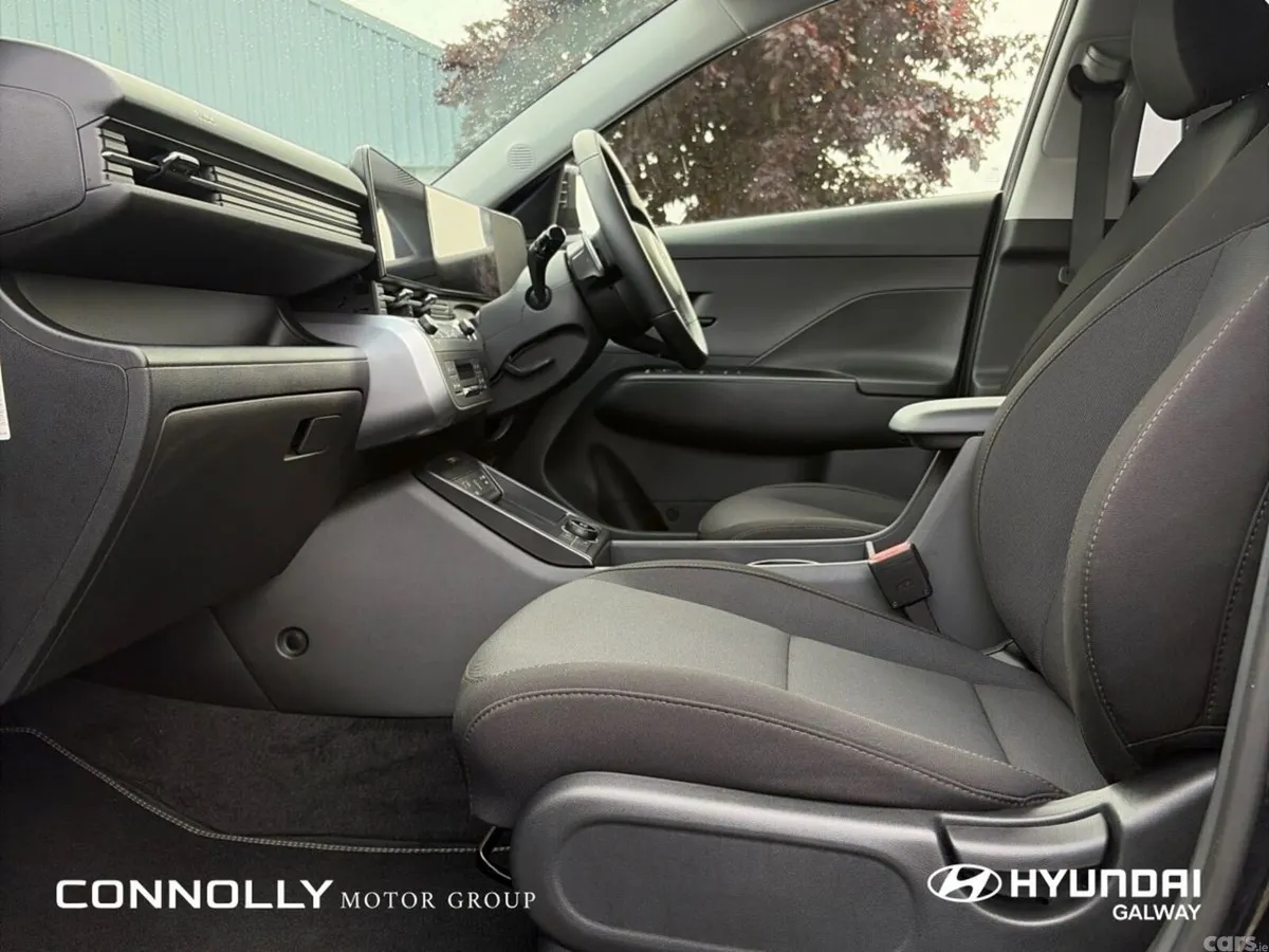 Hyundai KONA MPV, Petrol, 2025, Black
