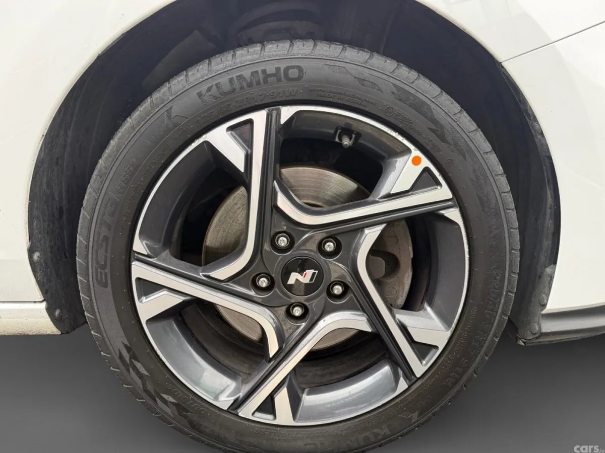 Hyundai i30 Hatchback, Petrol, 2024, White