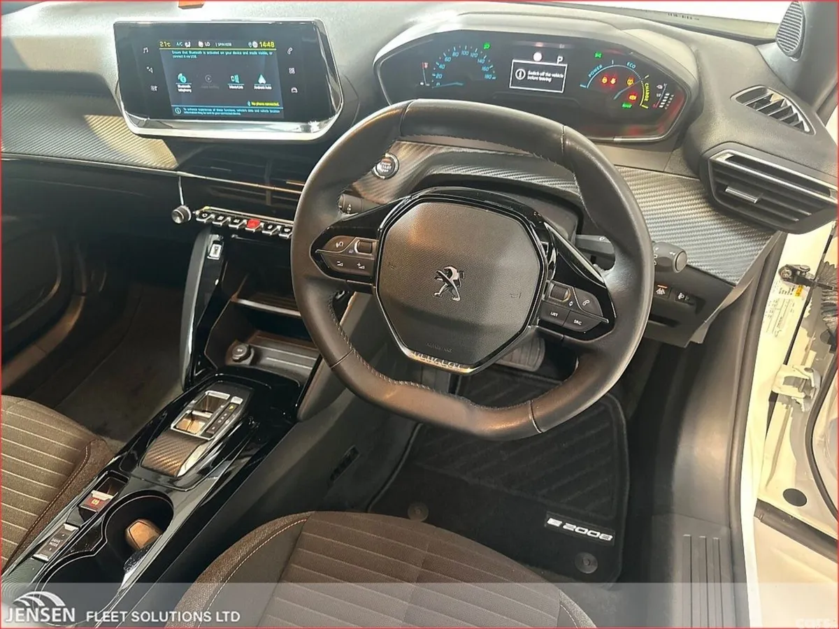 Peugeot 2008 MPV, Electric, 2023, White