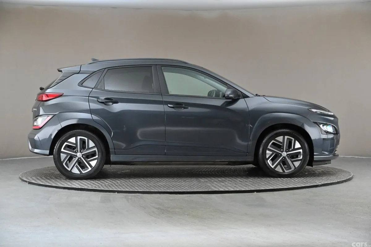 Hyundai KONA SUV, Electric, 2021, Grey