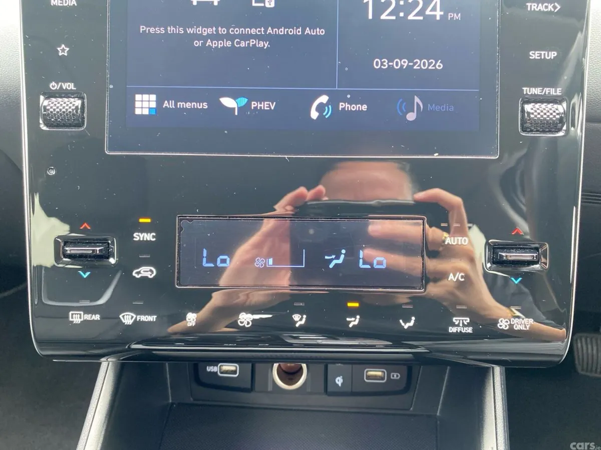 Hyundai Tucson SUV, Petrol Plug-in Hybrid, 2022, White