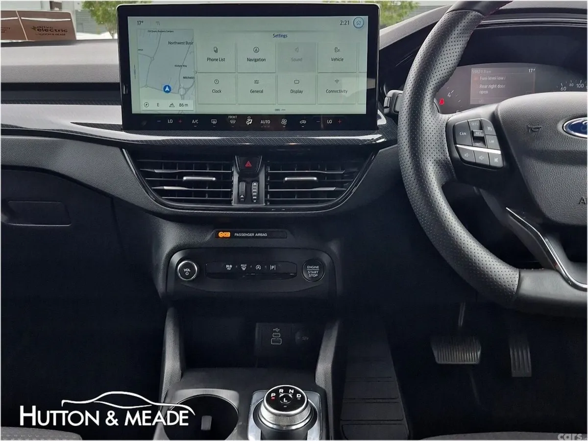 Ford Focus Hatchback, Diesel, 2024, Black