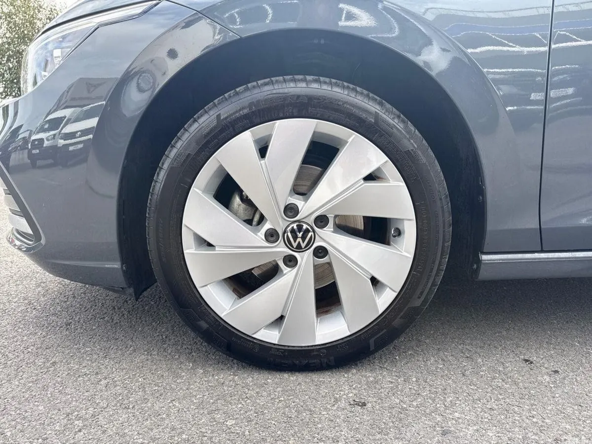 Volkswagen Golf Estate, Diesel, 2023, Grey