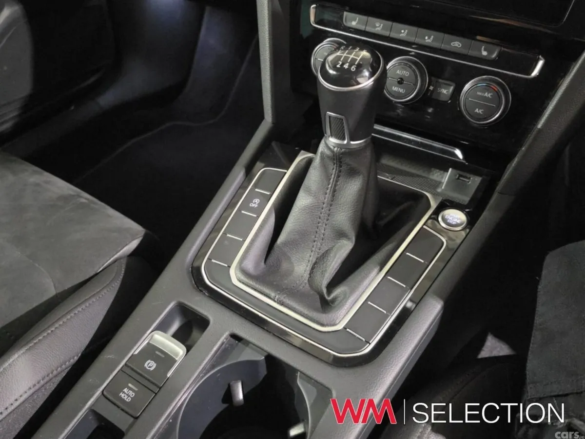 Volkswagen Passat Estate, Diesel, 2019, Grey