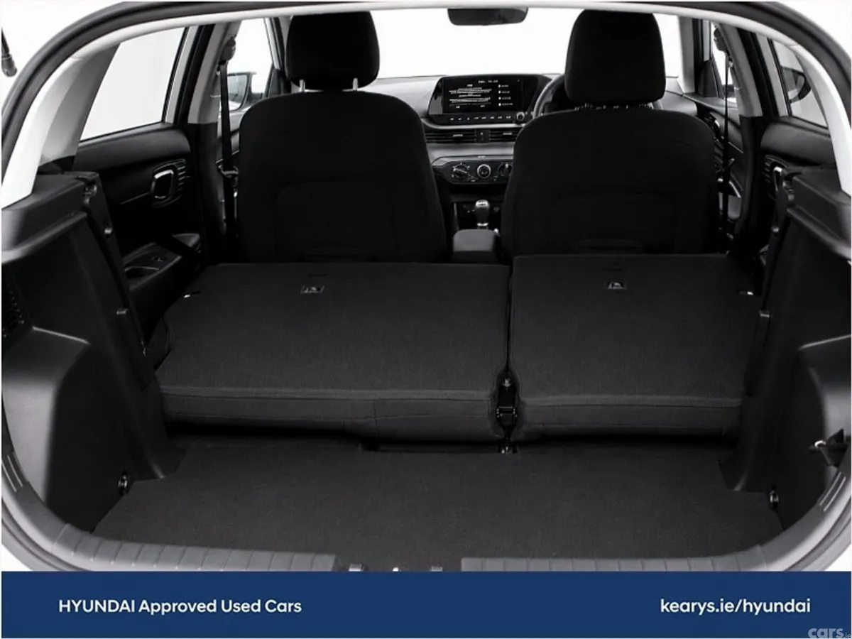 Hyundai i20 Hatchback, Petrol, 2026, White