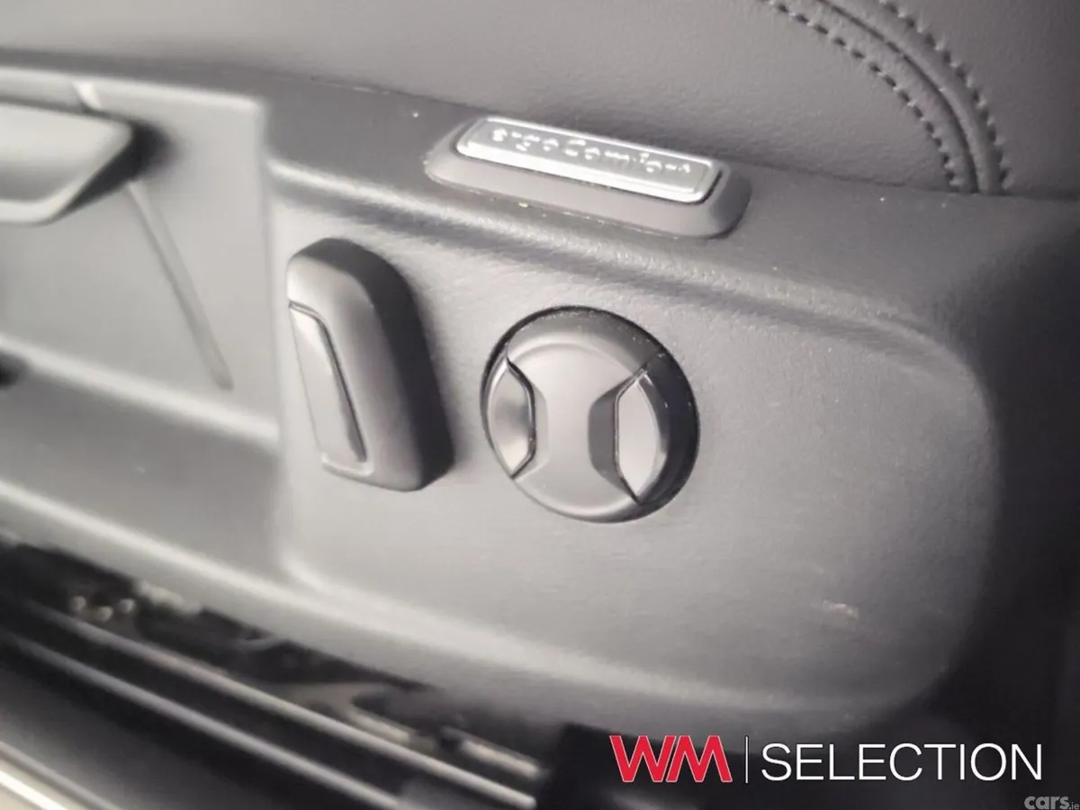 Volkswagen Passat Estate, Diesel, 2019, Grey