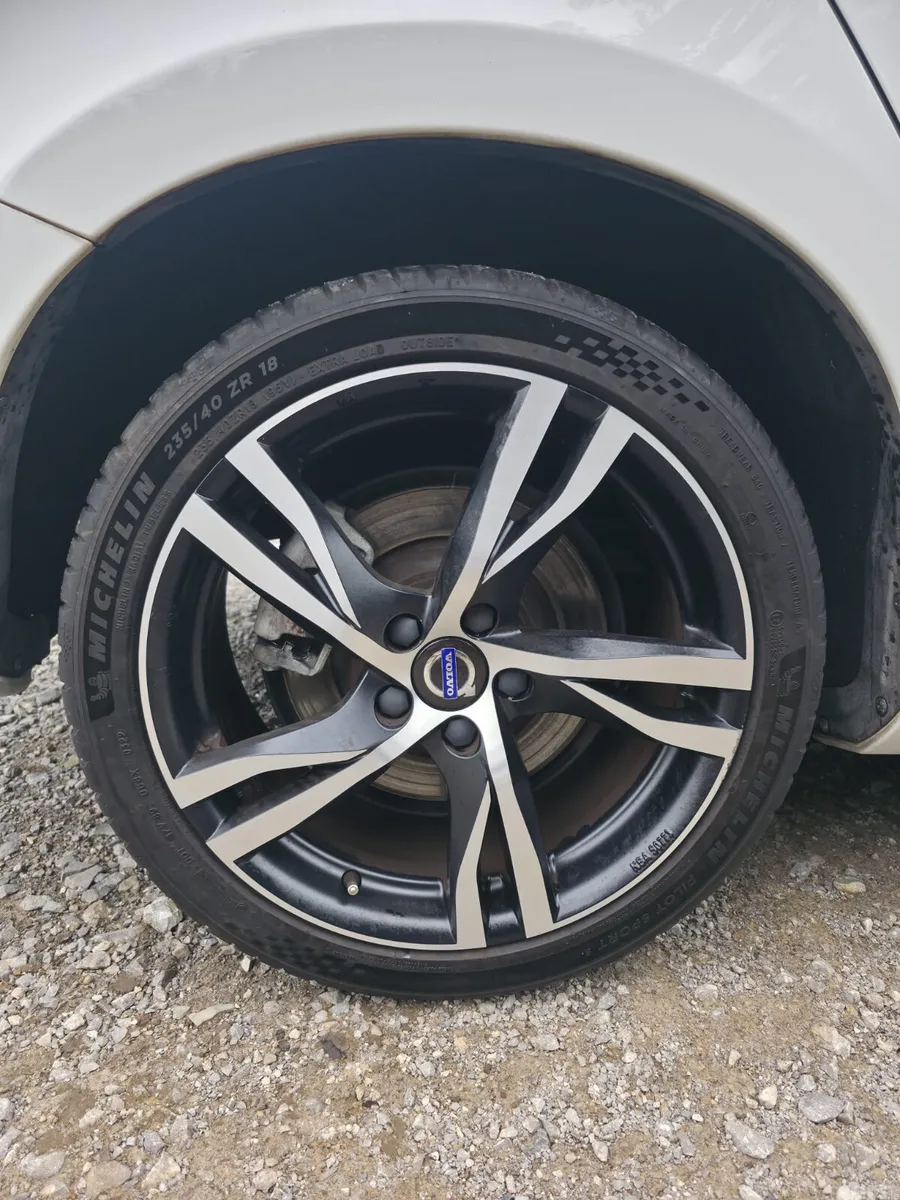 Volvo S60 Saloon, Diesel, 2017, White