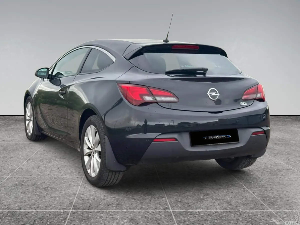 Opel Astra Hatchback, Diesel, 2014, Black