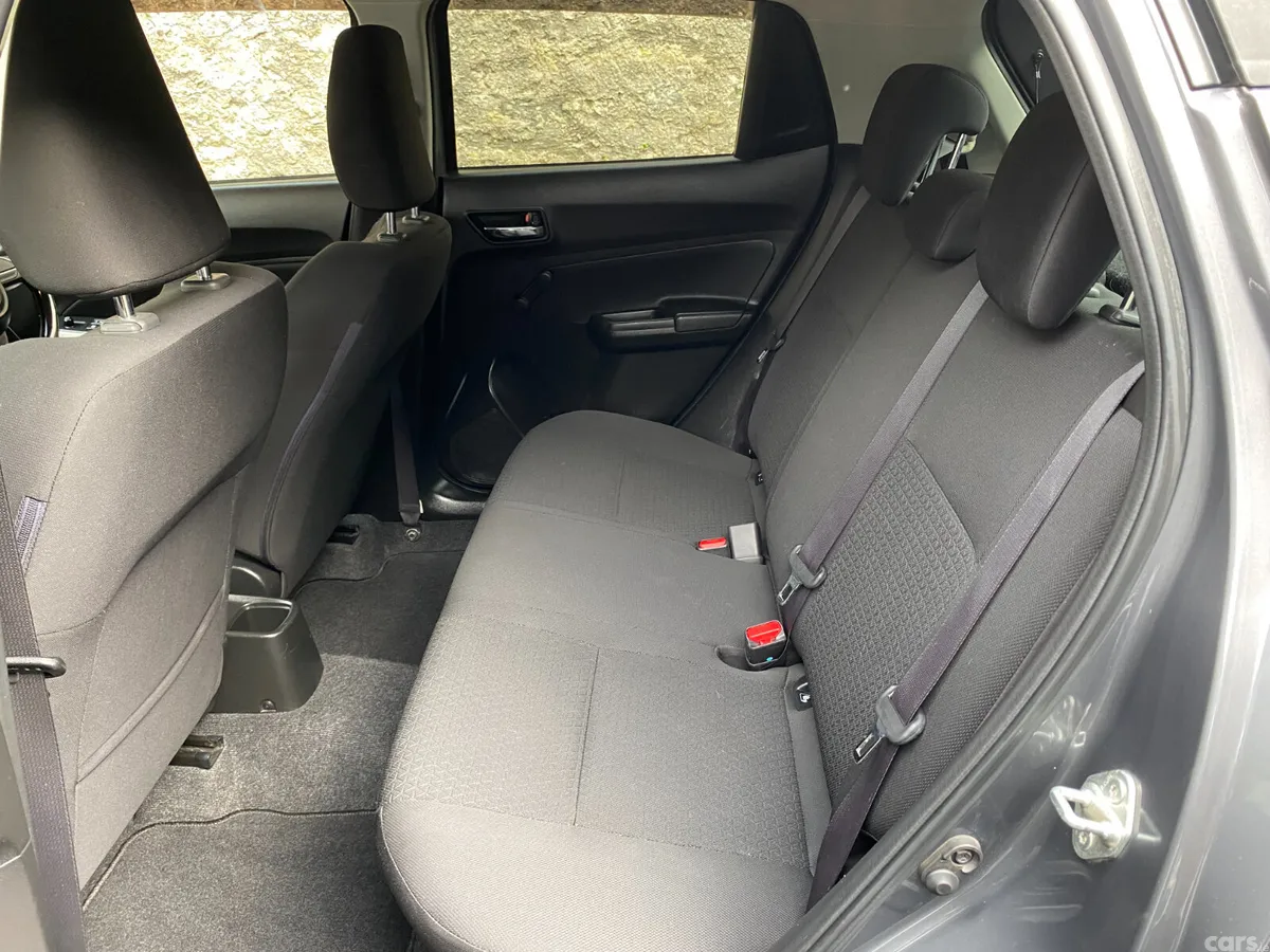 Suzuki Swift Hatchback, Petrol, 2019, Grey