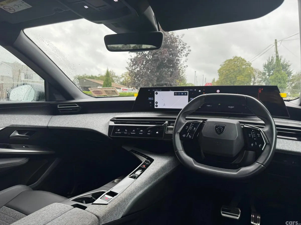 Peugeot 3008 MPV, Petrol, 2025, Blue