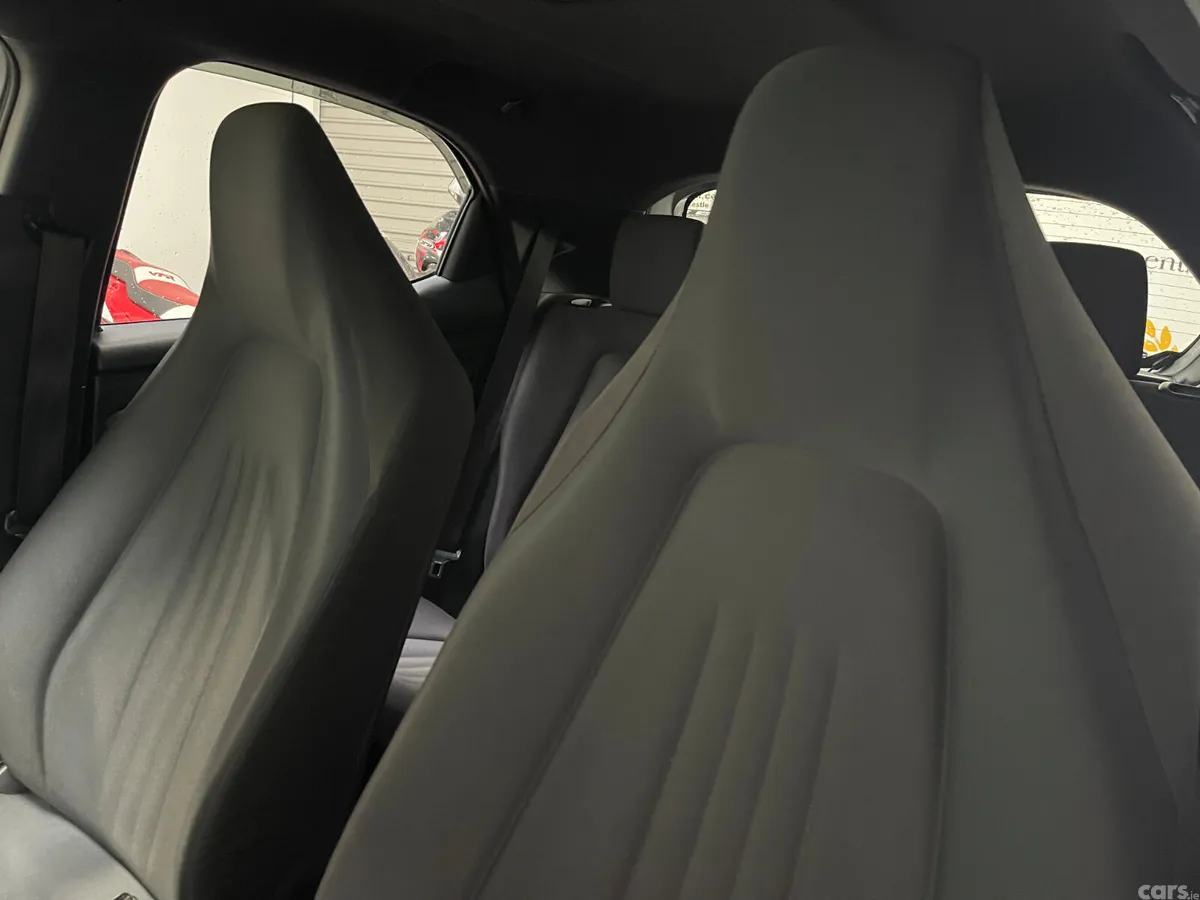 Toyota Yaris Hatchback, Petrol Hybrid, 2021, Silver