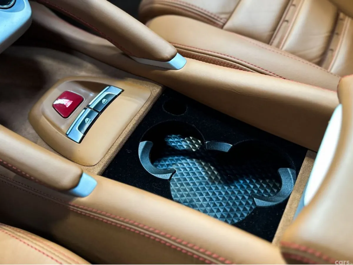 Ferrari FF Coupe, Petrol, 2012, Red