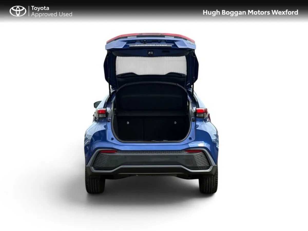 Toyota C-HR SUV, Petrol Hybrid, 2026, Blue