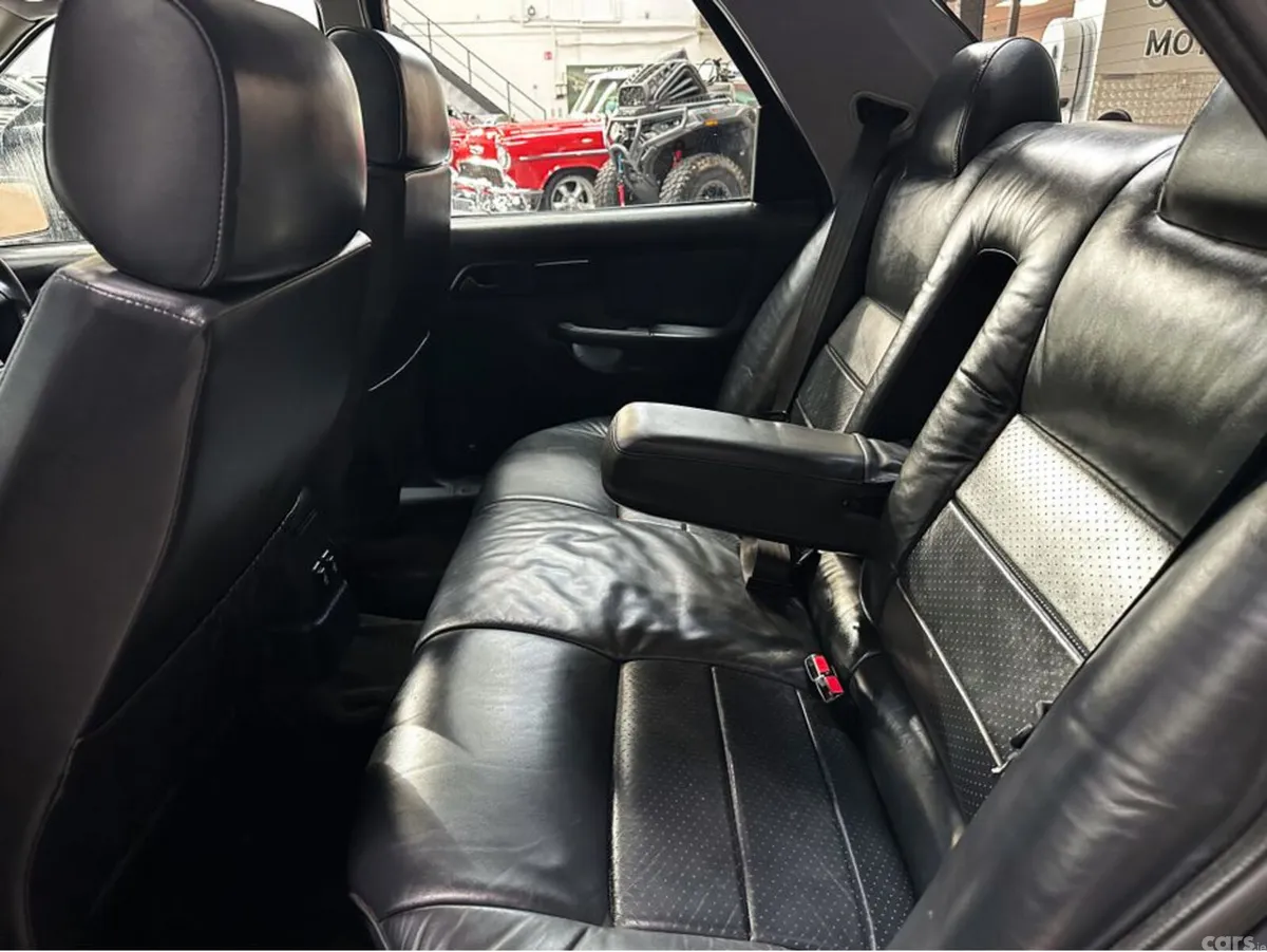 Ford Sierra Saloon, Petrol, 1993, Black