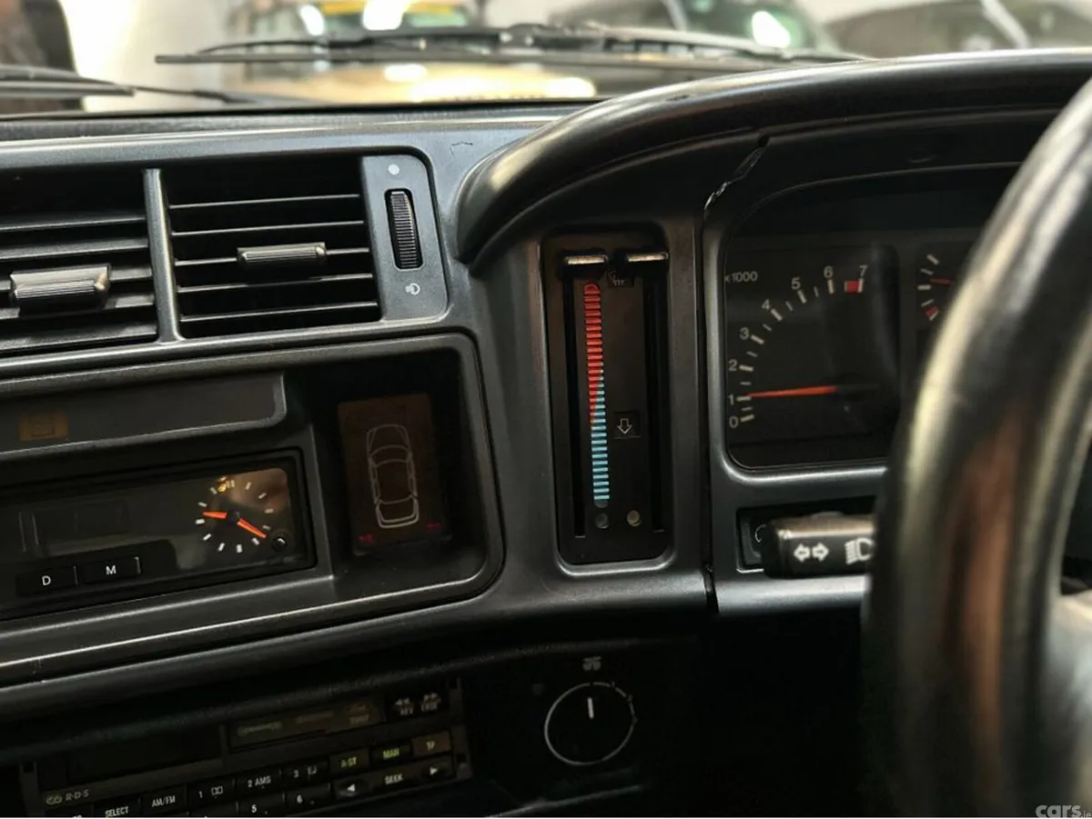 Ford Sierra Saloon, Petrol, 1993, Black