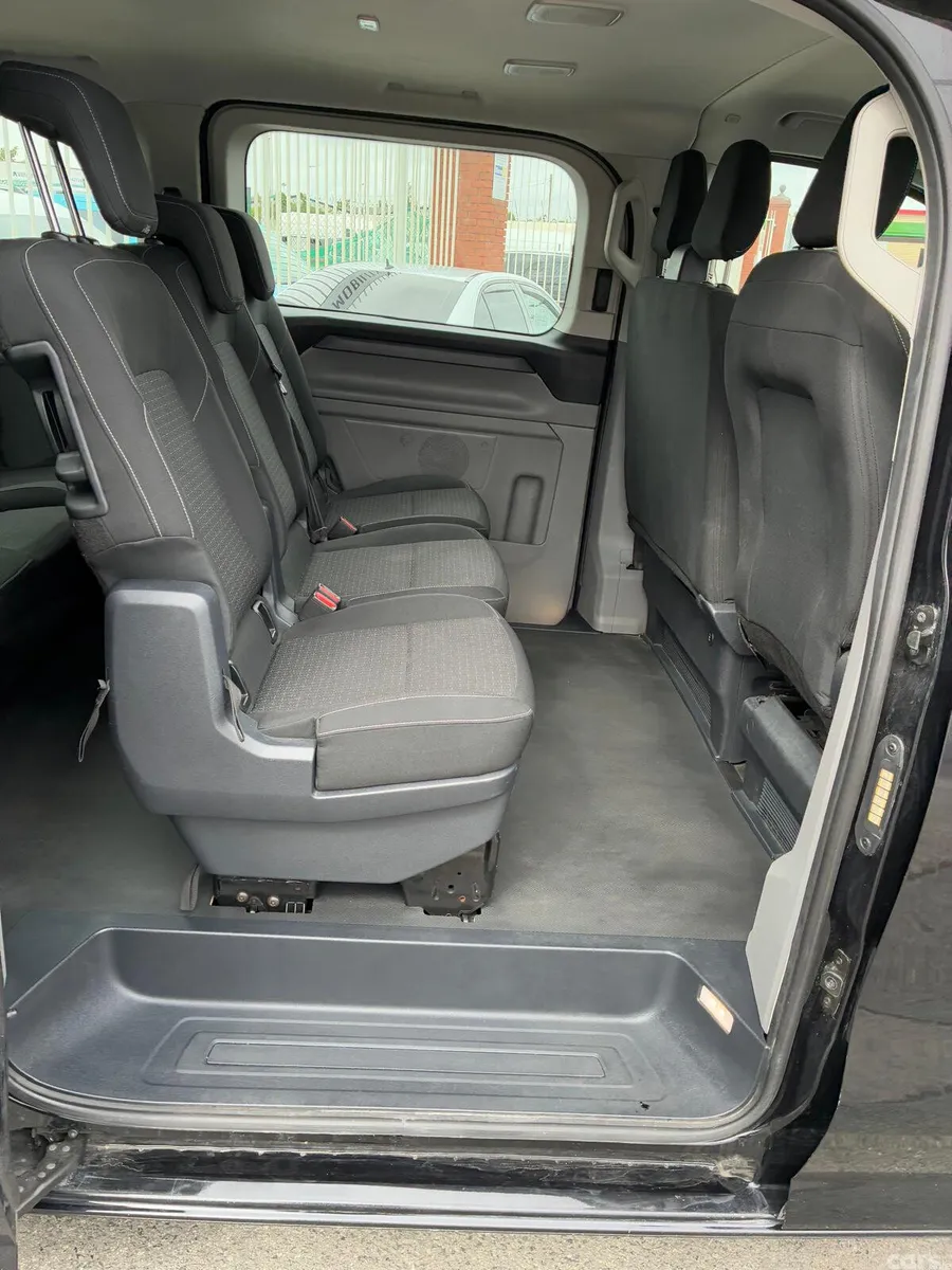 Ford Transit Custom MPV, Petrol Hybrid, 2025, Black