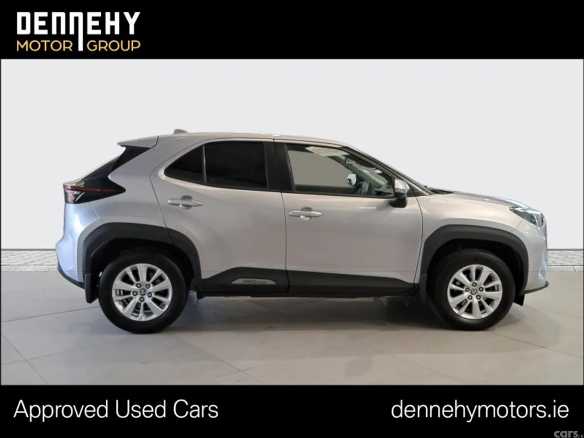 Toyota Yaris Cross Hatchback, Petrol Hybrid, 2022, Grey