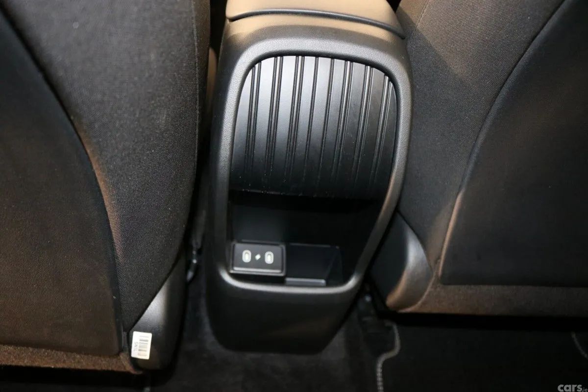 Hyundai KONA MPV, Petrol, 2025, White