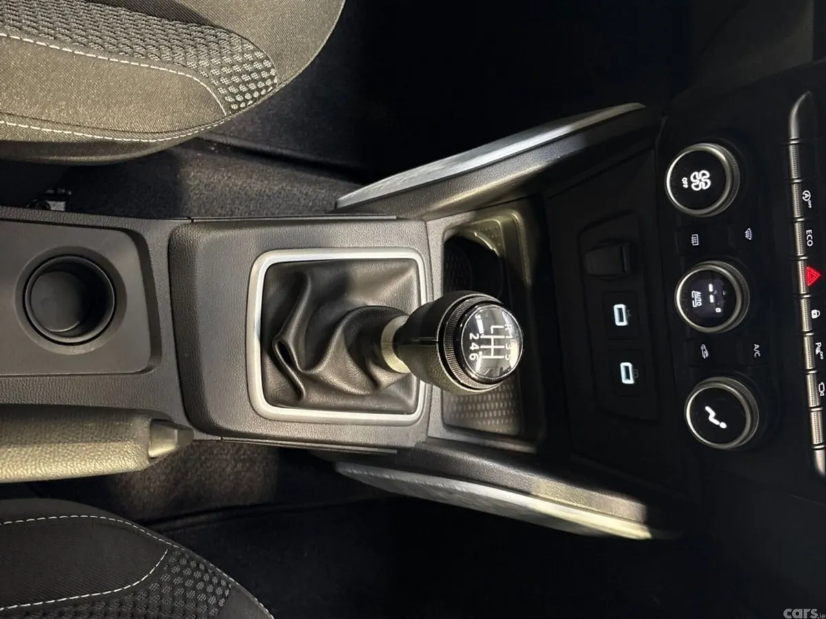 Dacia Duster SUV, Diesel, 2024, Grey