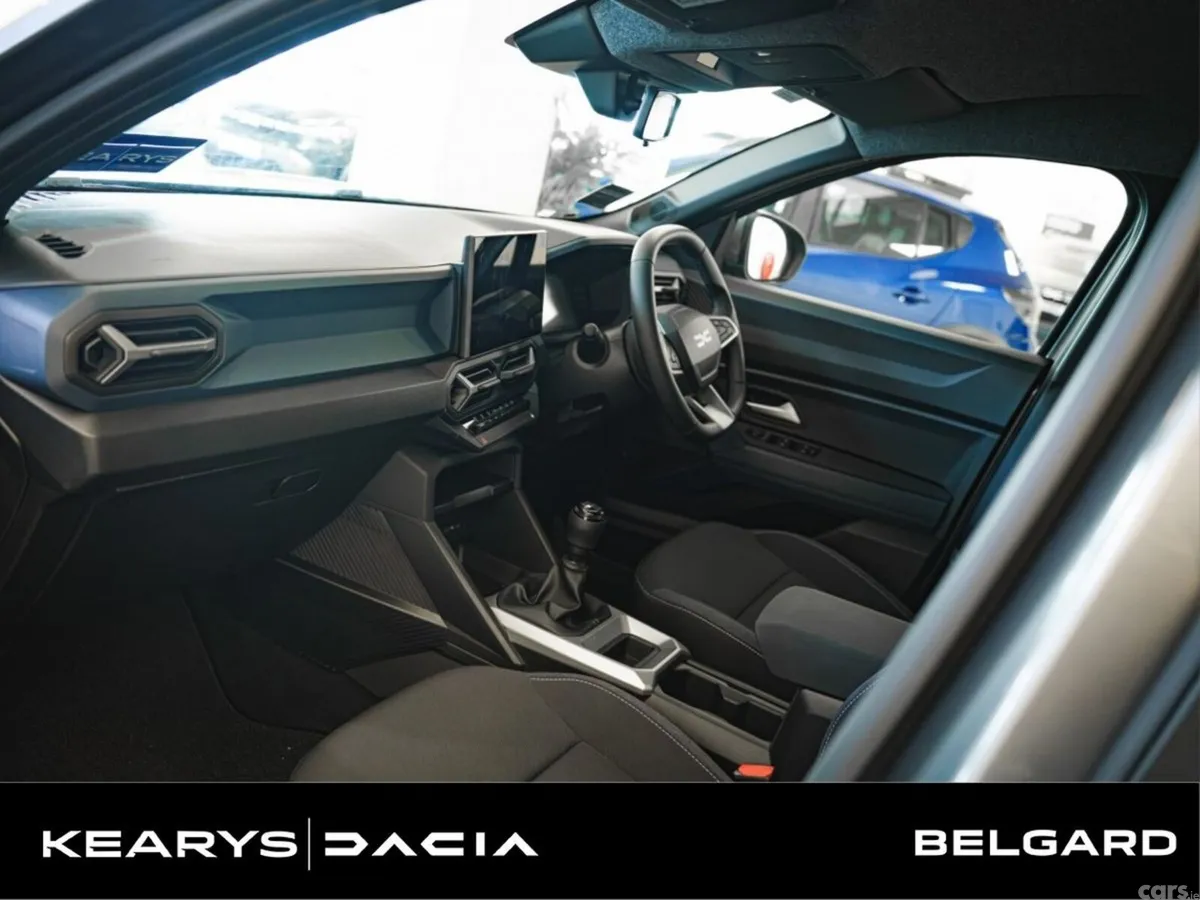 Dacia Bigster Hatchback, Petrol Hybrid, 2026, Grey