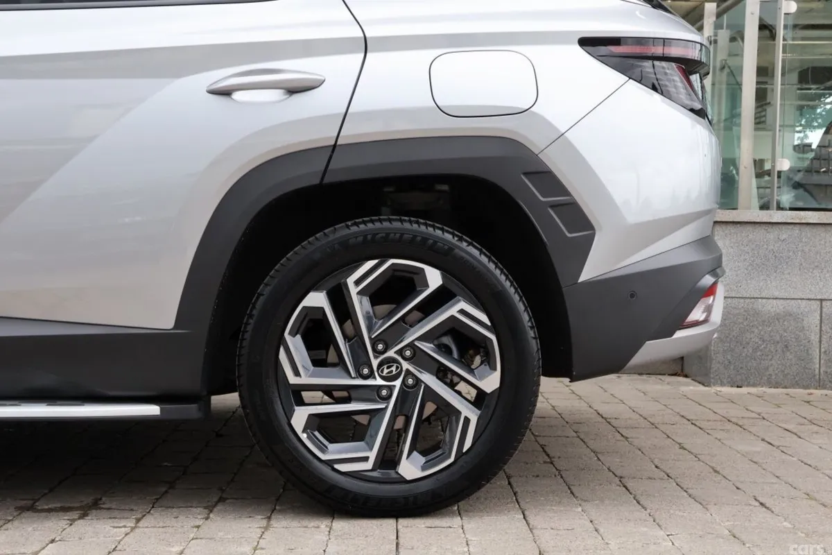 Hyundai Tucson SUV, Petrol Hybrid, 2024, Silver