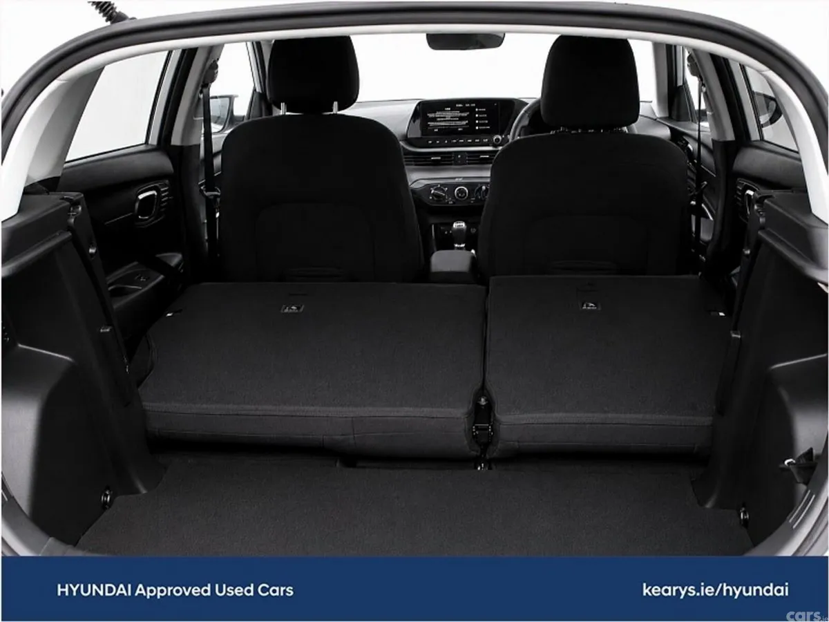 Hyundai i20 Hatchback, Petrol, 2026, White