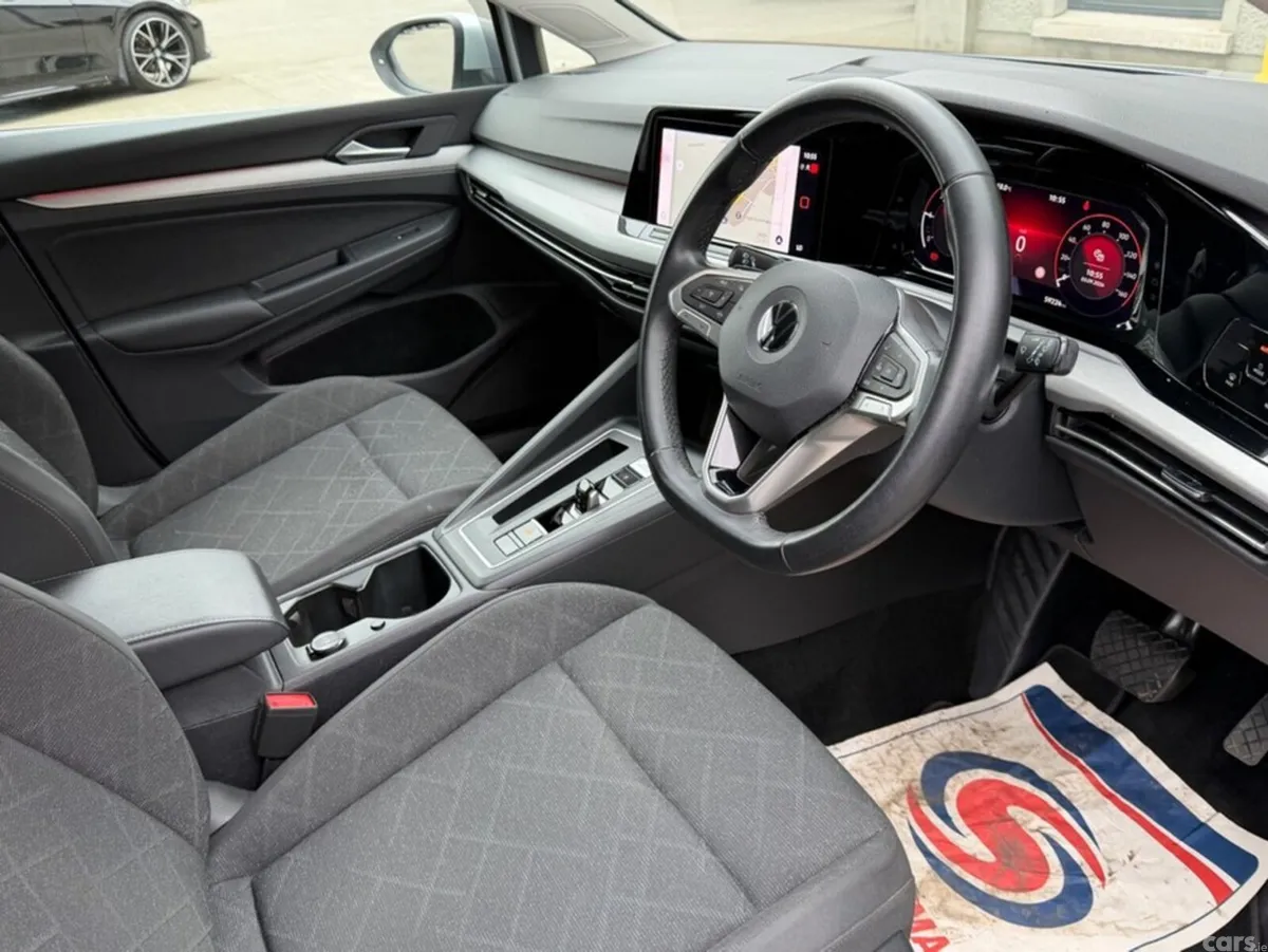 Volkswagen Golf Hatchback, Diesel, 2023, Silver
