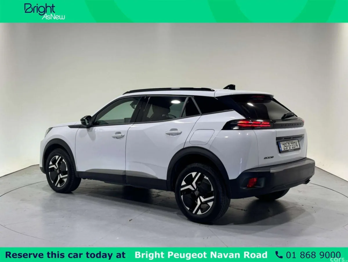 Peugeot 2008 MPV, Petrol, 2025, White