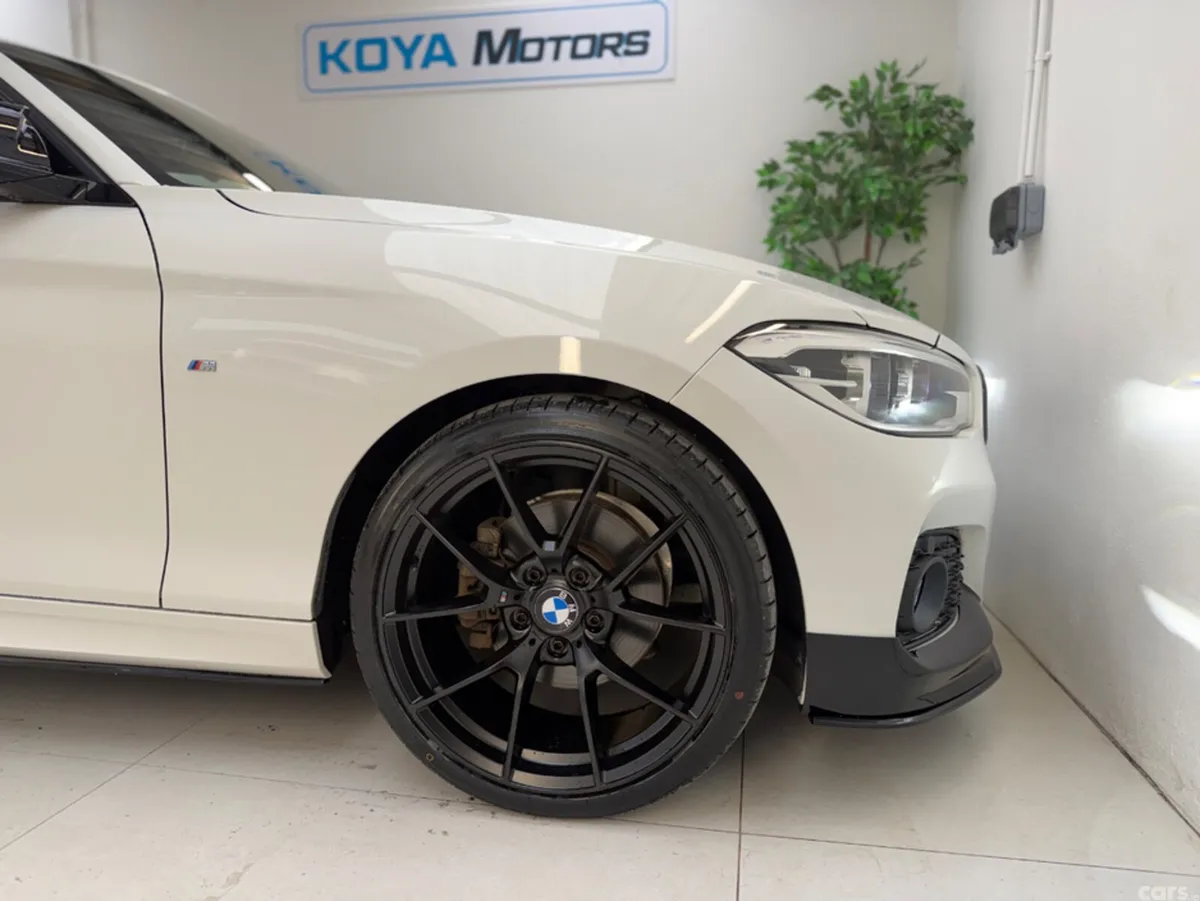 BMW 1-Series Hatchback, Diesel, 2017, White