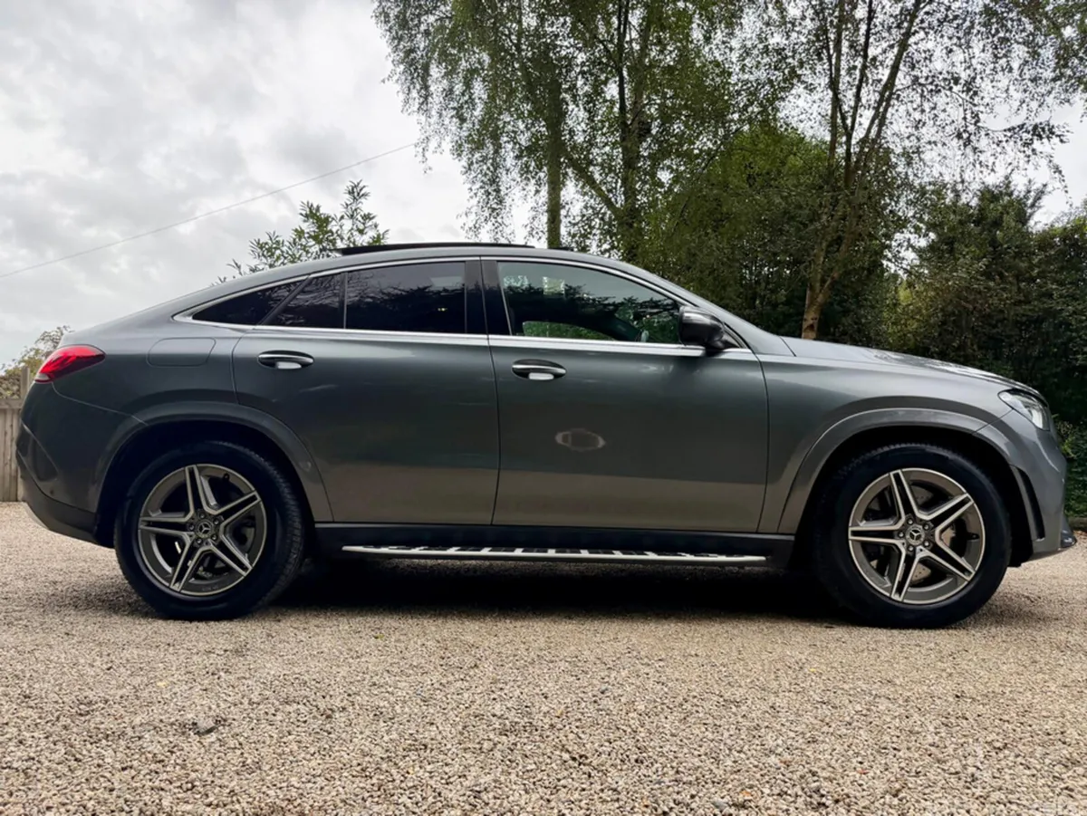Mercedes-Benz GLE SUV, Diesel Plug-in Hybrid, 2022, Grey